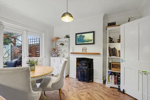 4 bedroom detached house for sale, Vicarage Road, Rochester ME2