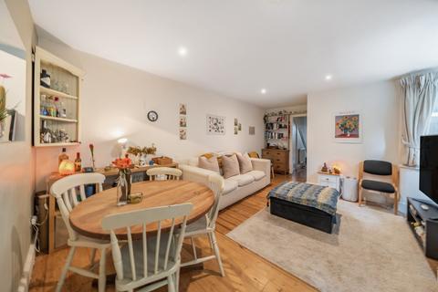 2 bedroom flat to rent, Brayburne Avenue, London, SW4