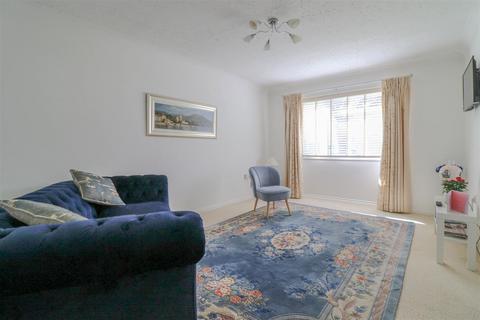 undefined, Laureate Gardens, Newmarket CB8