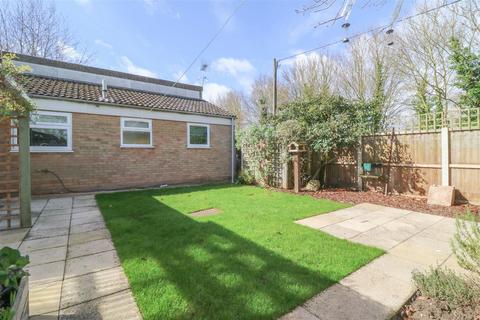 undefined, Laureate Gardens, Newmarket CB8