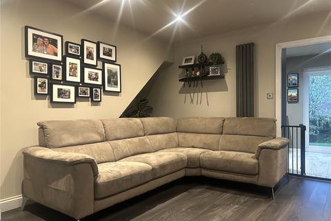 undefined, Woodside Close, Lees, Oldham, Greater Manchester, OL4