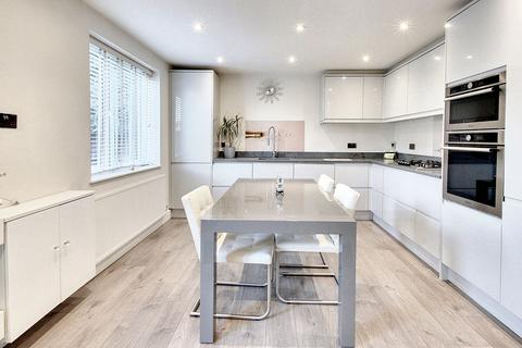 undefined, The Glade, Shirley