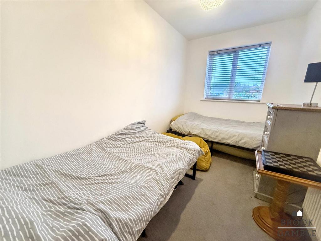 01323 438506