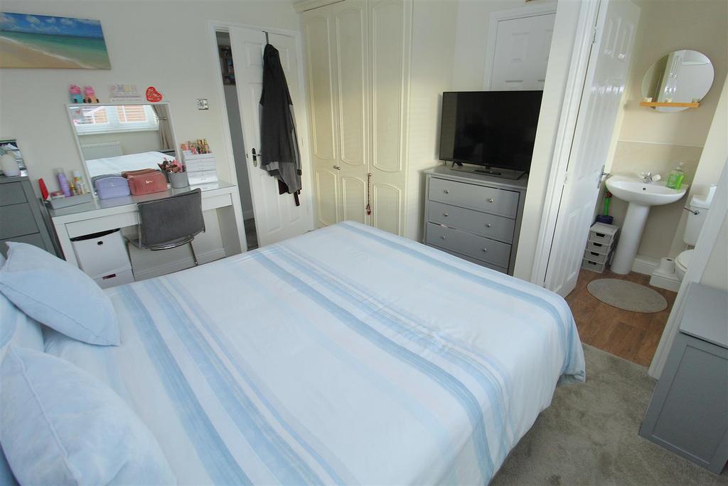 Bed1.JPG