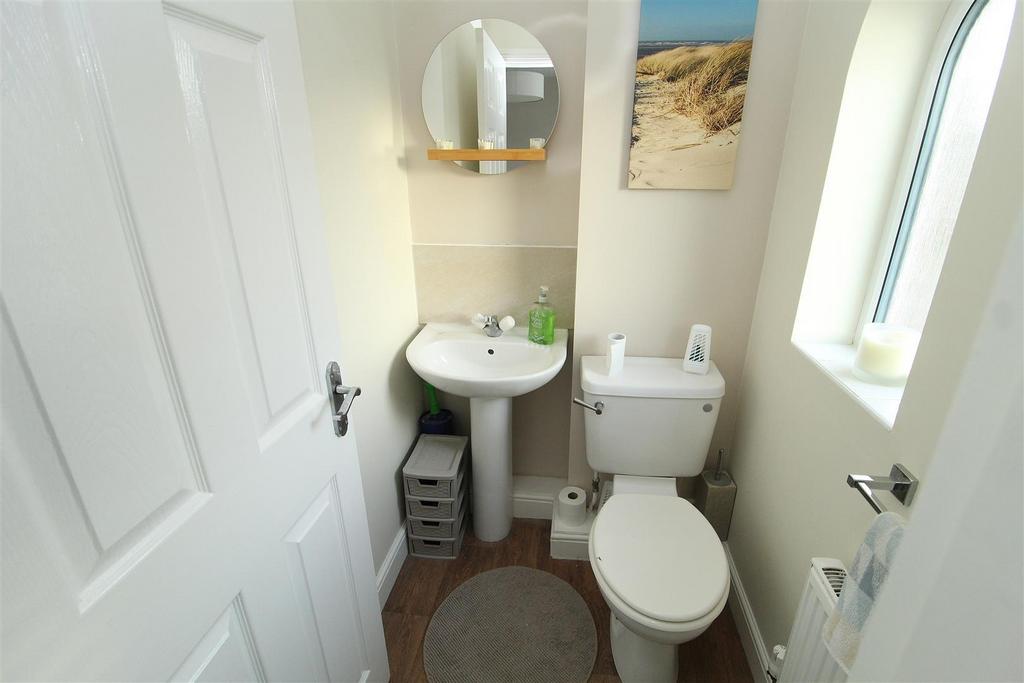 Ensuite.JPG