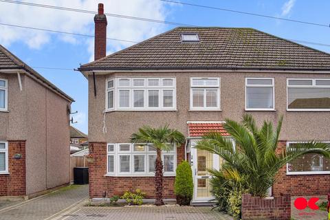 undefined, The Glen, Rainham RM13