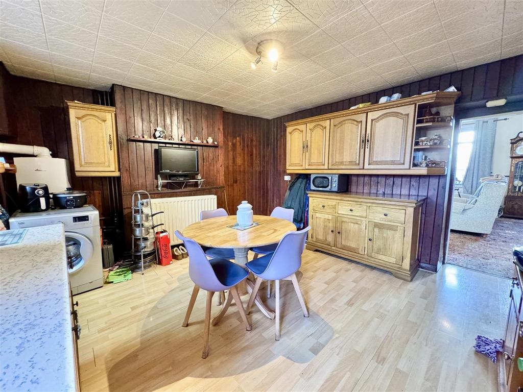 Kitchen diner