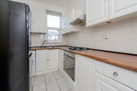 undefined, Bloemfontein Road, Shepherd's Bush W12