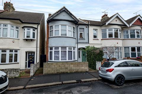 undefined, Southview Drive, Westcliff-on-sea, SS0