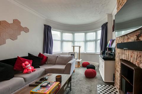undefined, Southview Drive, Westcliff-on-sea, SS0