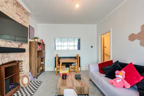 undefined, Southview Drive, Westcliff-on-sea, SS0