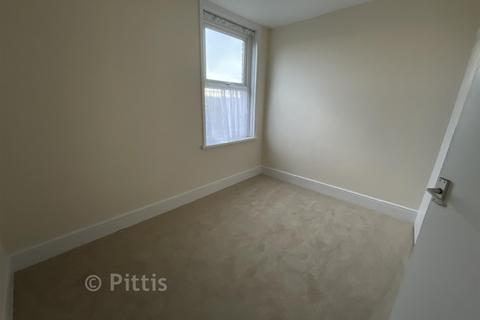 3 bedroom semi-detached house for sale, Adelaide Grove, East Cowes, Isle of Wight