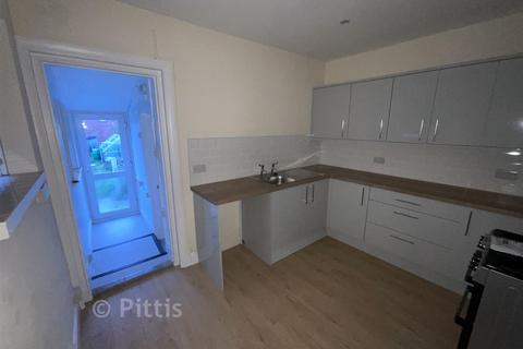 3 bedroom semi-detached house for sale, Adelaide Grove, East Cowes, Isle of Wight