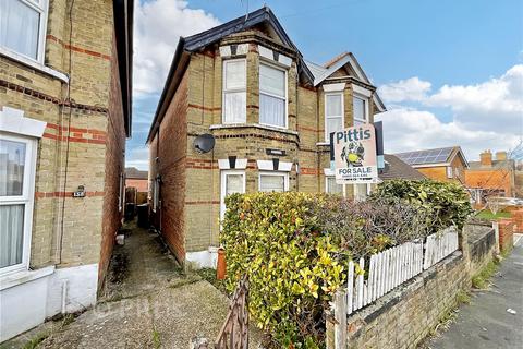 undefined, Adelaide Grove, East Cowes, Isle of Wight