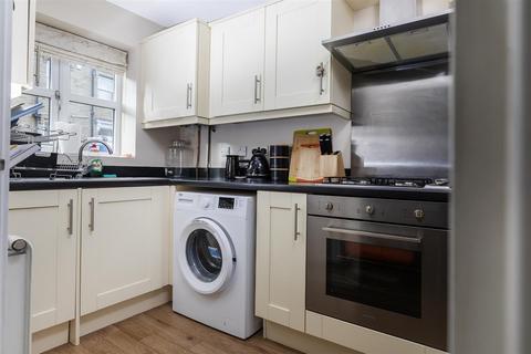 undefined, Birkby Lodge Road, Huddersfield HD2
