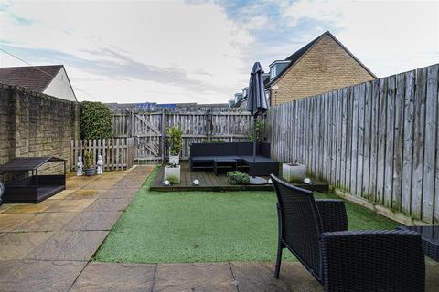 undefined, Birkby Lodge Road, Huddersfield HD2