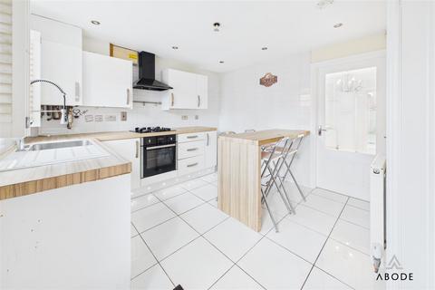 undefined, Swans Rest, Swadlincote DE11