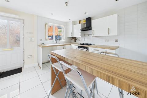 undefined, Swans Rest, Swadlincote DE11