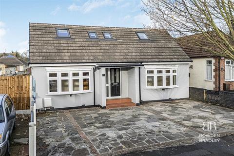 undefined, Mawney Road, Collier Row