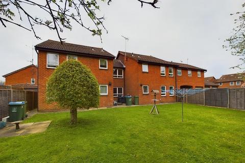 Studio for sale, Meadow Close, Aylesbury HP20