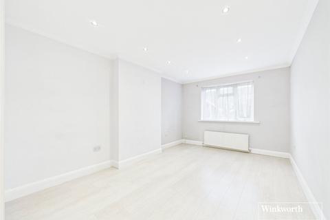2 bedroom ground floor flat for sale, Edgeworth Close, London NW4