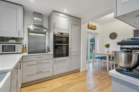 3 bedroom end of terrace house for sale, Burchetts Green Road, Maidenhead SL6