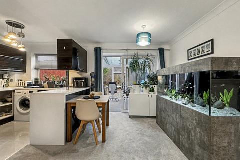 1 bedroom ground floor flat for sale, Thirlmere Drive, Stowmarket, IP14