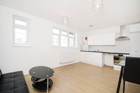 undefined, Crest Court, Hendon, London, NW4