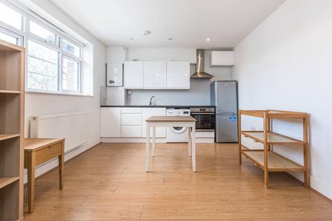 undefined, Crest Court, Hendon, London, NW4