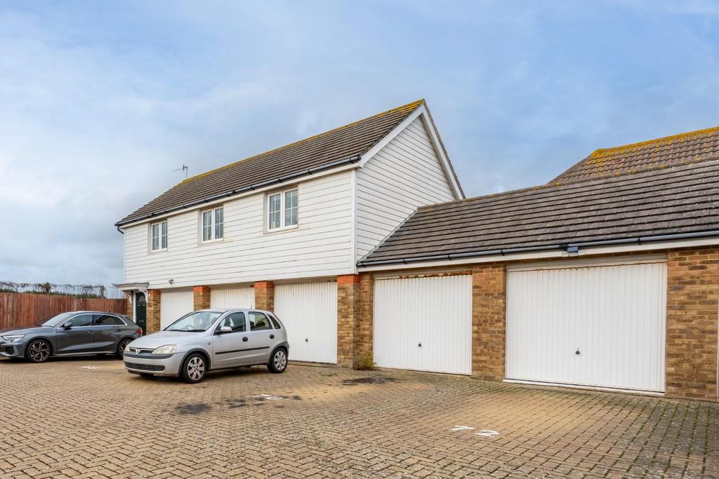 Westview Close-13.jpg