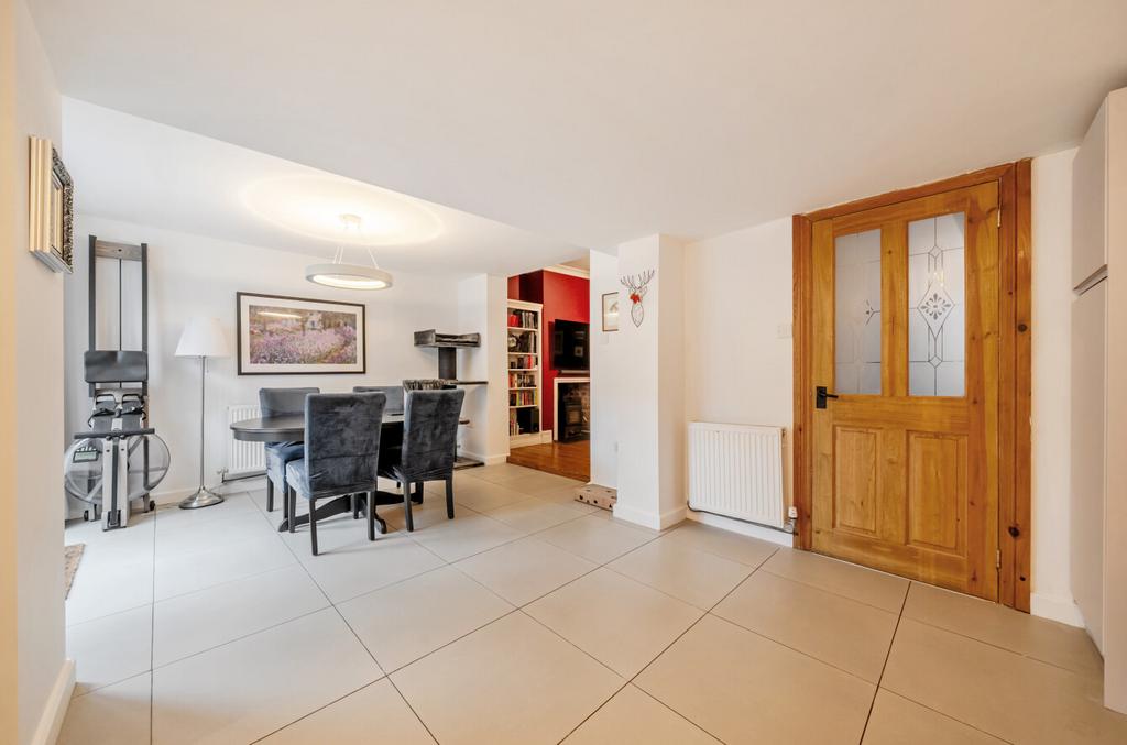 1386733-6-6932e31...