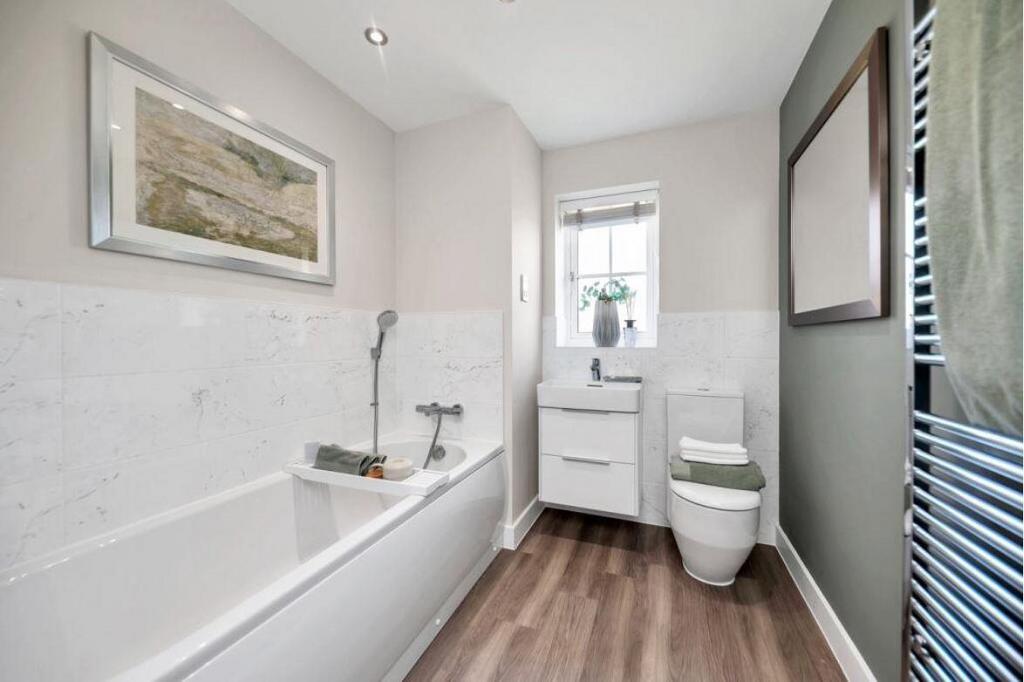 Bathroom.JPG