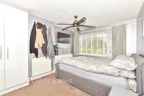 3 bedroom semi-detached house for sale, Mill Road, Waterlooville PO7