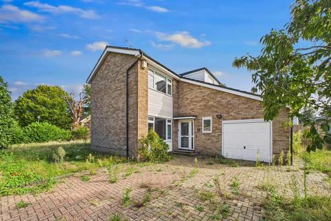 undefined, Parsons Mead, East Molesey