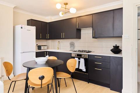 2 bedroom flat to rent, Adolphus Road, Finsbury Park, London, N4