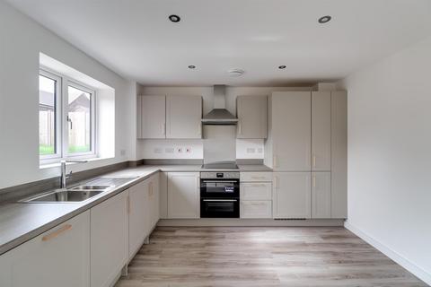 3 bedroom detached house to rent, Heathfield Road, Shurdington, Cheltenham