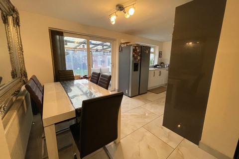 3 bedroom semi-detached house for sale, Runley Road, Luton, Bedfordshire, LU1 1UB