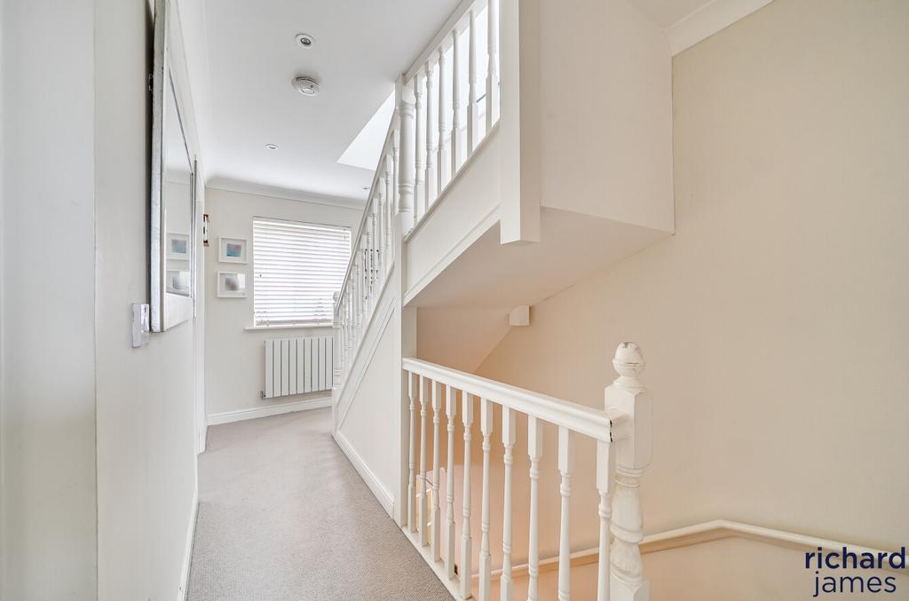 C12a76ad57264d9dbeccfaf7bc1e2290