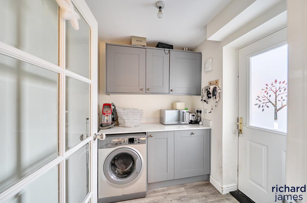 18a17319a00547639ff6e71ca3b5c31b