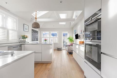 undefined, Cowley Road, Mortlake