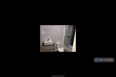 5 bedroom terraced house to rent, St Helen's Avenue, Swansea, SA1