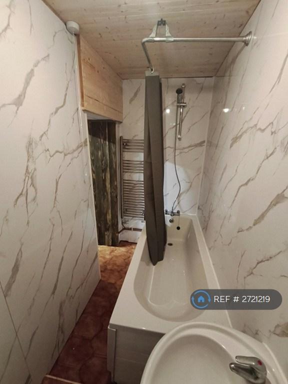Bathroom (2)