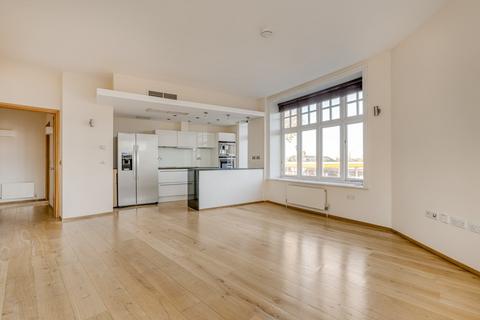 2 bedroom flat to rent, Sheen Road, Richmond