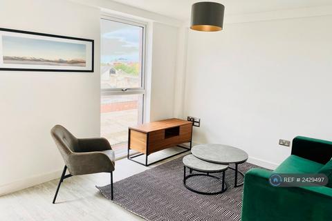 2 bedroom flat to rent, Middlewood Plaza, Salford, M5