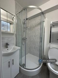 Studio to rent, Finchley Road, London, NW11
