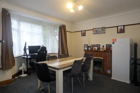 3 bedroom detached house for sale, The Avenue, Coulsdon
