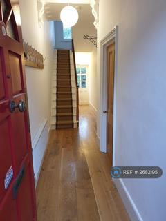 undefined, London, London, N7