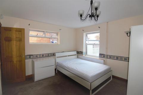 undefined, Tachbrook Road, Leamington Spa