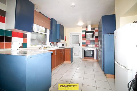 undefined, 5 Russell Street Luton LU1 5EA