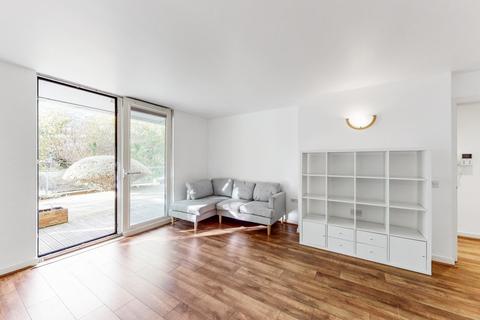 undefined, New River Avenue, London N8